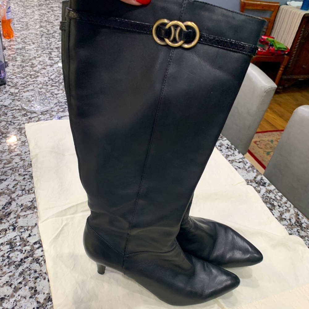 Bandolino black leather boots. Size 7 1/2 AA